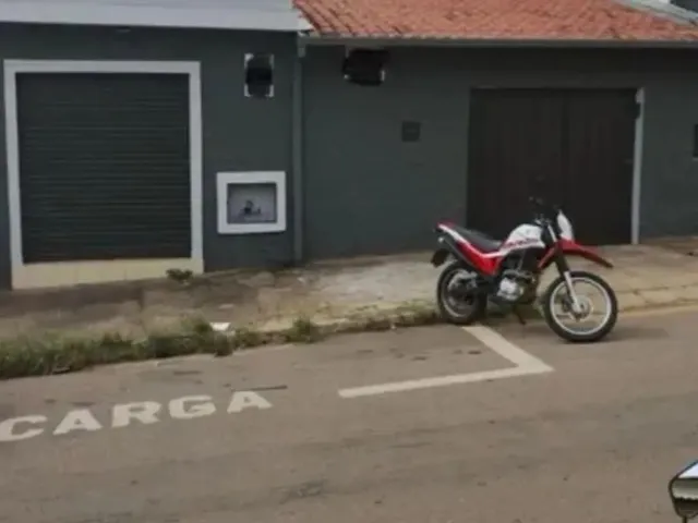 Imagem: Vendo Essa Casa com Ponto Comercial no Bairro