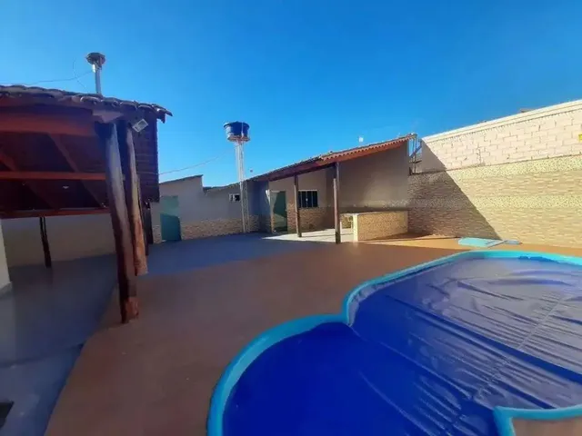 Imagem: Vendo Essa Linda Casa com Piscina no Conjunto