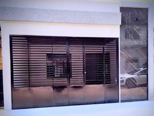 Imagem: Linda Casa com 3 Quartos por Trás do Atack