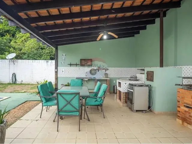 Imagem 3: Casa Semi Mobiliada com Edícula no Residencial Tarumã-Cetur , com 3 Quartos, 2 Suítes