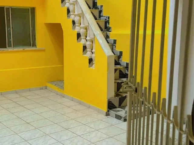 Imagem 3: Vendo Casa Ampla no Centro - Excelente para Moradia, Comércio Ou Investimento