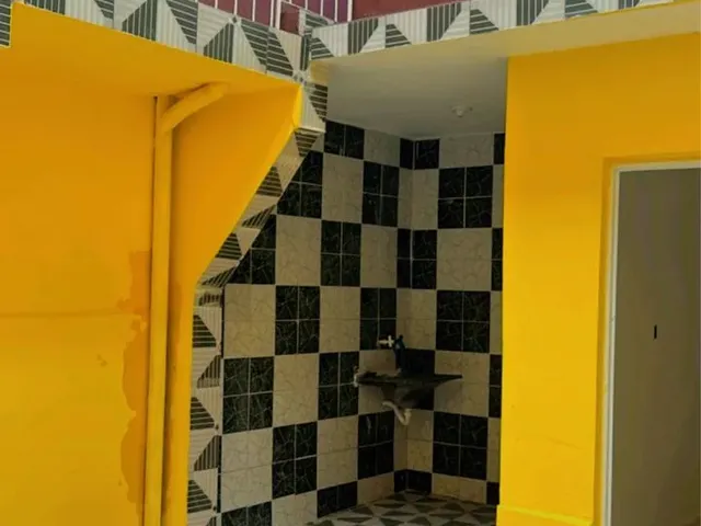 Imagem 4: Vendo Casa Ampla no Centro - Excelente para Moradia, Comércio Ou Investimento