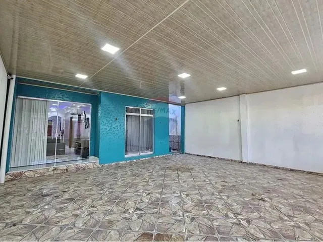 Imagem: Casa À Venda com 3 Quartos, Sendo 1 Suíte