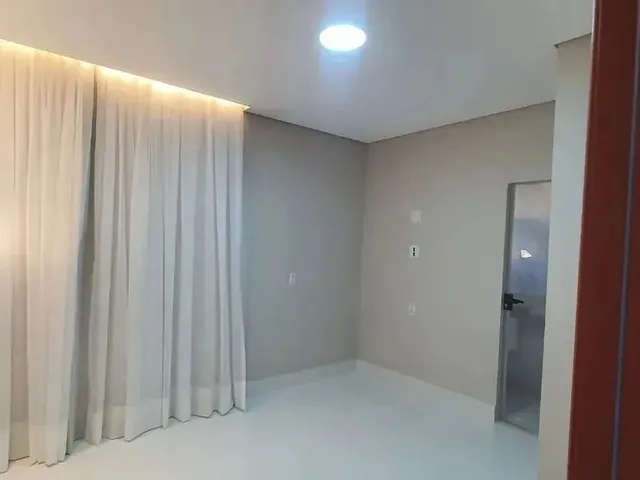 Imagem 8: Casa Duplex no Morada dos Passaros com 4 Suítes, 2 com Varanda/Espaço Gourmet/Piscina