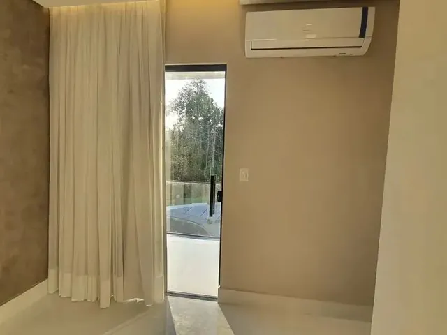 Imagem 7: Casa Duplex no Morada dos Passaros com 4 Suítes, 2 com Varanda/Espaço Gourmet/Piscina