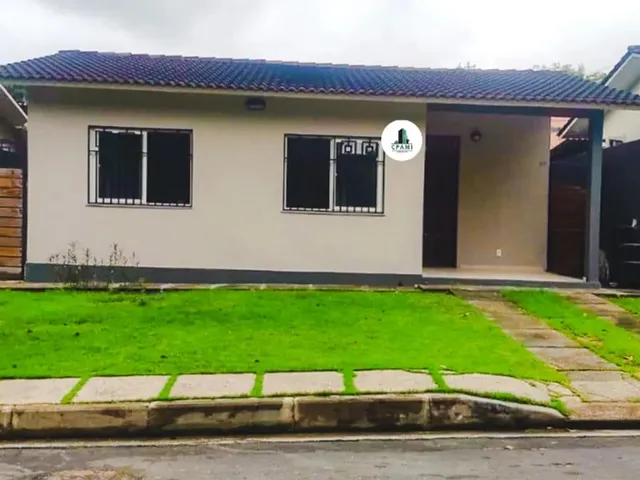 Imagem: A casa em condomínio possui 3 Dormitórios, 2 Banheiros, 1