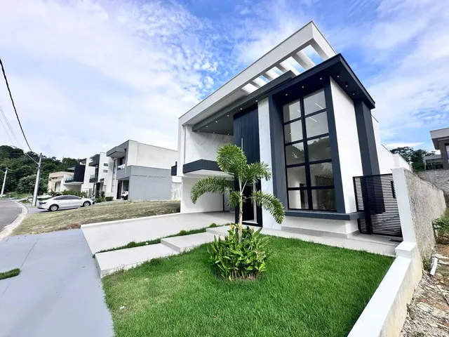 Imagem: A casa em condomínio possui 3 Dormitórios, 3 Suítes, 4