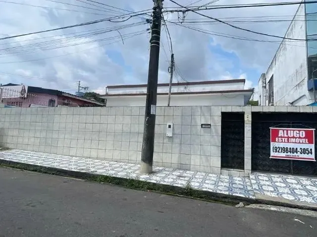 Imagem: Casa com 03 Quartos no Bairro Parque Dez