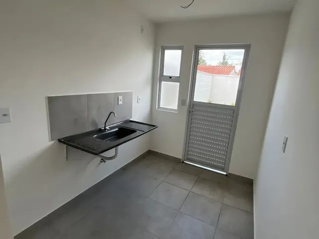 Imagem: A casa em condomínio possui 2 Dormitórios, 1 Banheiro, 1