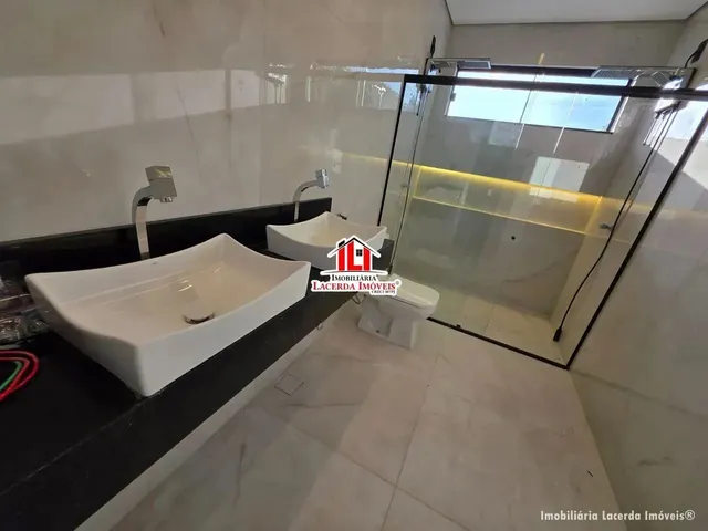 Imagem 5: Casa Alphaville 4 com 3 Suítes Sendo 01 Master Closet/ Lazer com Piscina com Cascata