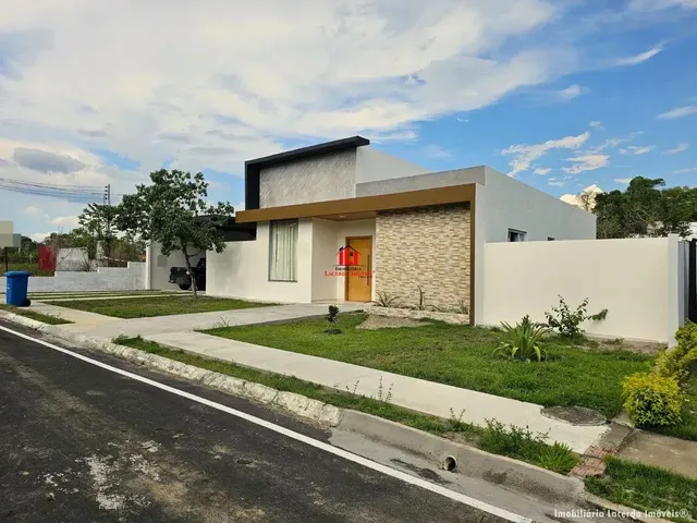 Imagem: A casa em condomínio possui 2 Dormitórios, 2 Suítes, 1
