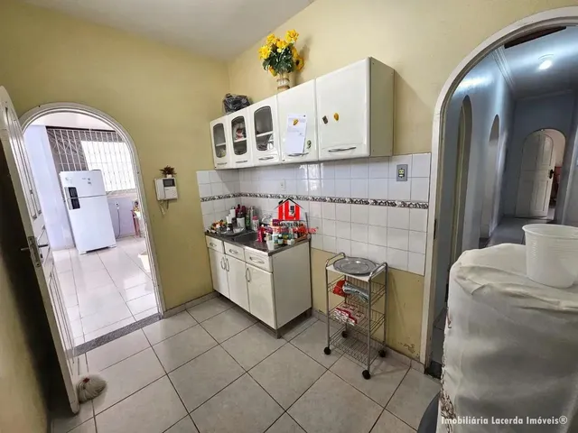 Imagem 7: Casa Térrea com 3 Qts (1 Suíte) no Adrianópolis/ Piscina com Cascata/ 3 Vagas