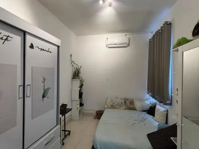 Imagem 3: Casa com Dois Quartos Sendo Um Suíte - 74M² - Flores