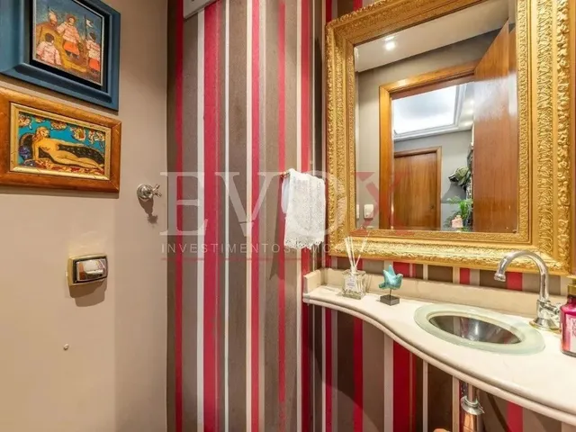 Imagem 9: Imperdível Apartamento de 3 Quartos com 2 Suítes e 2 Vagas no Higienópolis, Porto