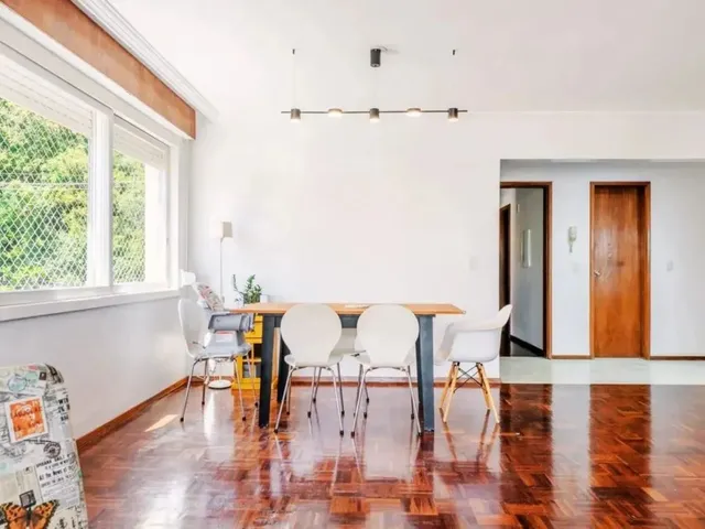 Imagem 2: Apartamento com 3 Quartos e 2 Vagas em Moinhos de Vento - Porto Alegre - Rs