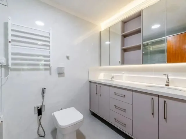 Imagem 7: Apartamento com 3 Quartos e 2 Vagas em Moinhos de Vento - Porto Alegre - Rs