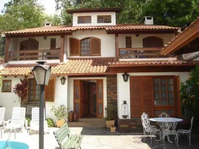 Imagem: Casa em Rua Luzitana - Higienópolis - Porto