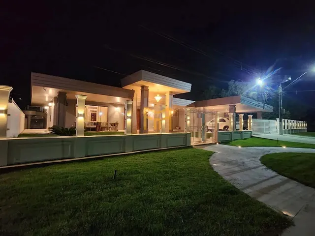 Imagem: Casa em Condomínio À Venda, Curió-Utinga