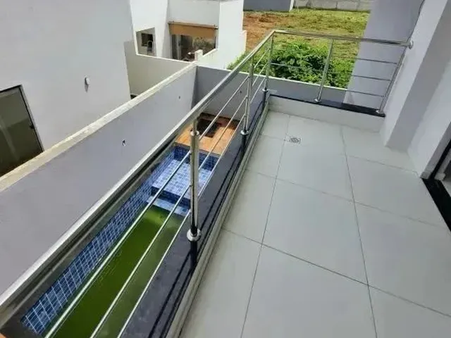 Imagem 4: Quartzo - Casa Duplex com Piscina, 3 Suítes e Escritório