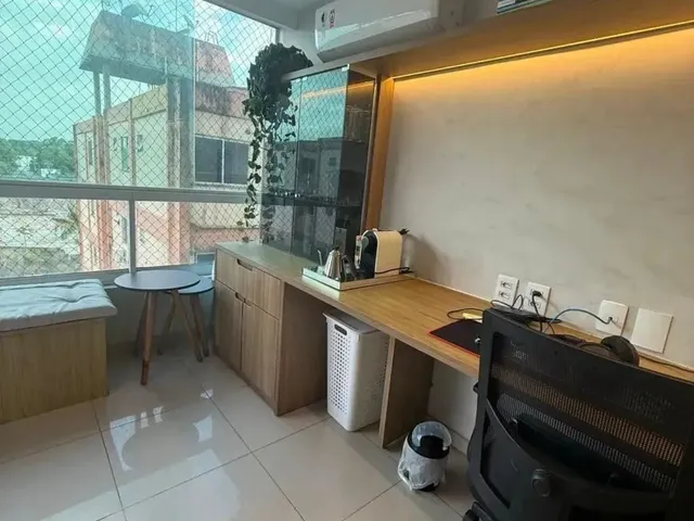 Imagem 13: Vendo Apto Mobilidado no Ed. Varandas do Marco, C/2 Quartos, Sendo 1 Suíte, Cozinha