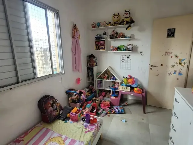 Imagem 2: Vendo Apto Cond. Fit Coqueiro, C/ 3 Quartos, Sendo 1 Suíte, Sala de Estar/Jantar, Cozinha
