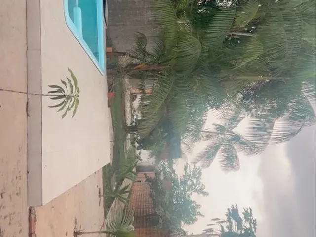 Imagem: Vendo Uma Casa com Um Imenso Terreno e Piscina
