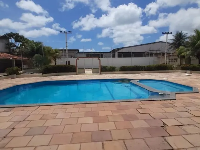 Imagem 2: Saráty Vende Apartamento 2 Suítes Mobiliado em Salinas, Centro da Cidade com Piscina