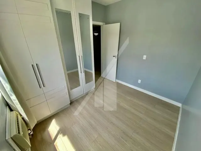 Imagem 15: Lindo Apartamento Mobiliado com Sala de Visita e Sala de Jantar, Ambas Integradas com Saca