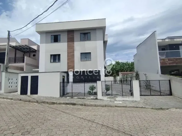 Imagem: O apartamento possui 2 Dormitórios, 1 Banheiro, 1 Vaga na