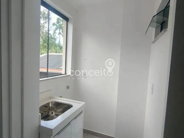 Imagem 10: Apartamento Semimobiliado com 2 Dormitórios na Velha Central!