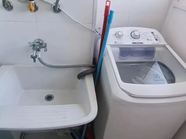 Imagem 4: Aluguel Anual) Apartamento 2 Quartos C/ Mobília