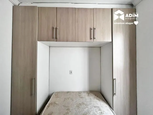 Imagem 2: Aluguel Anual: Apartamento de 01 Dormitório, Semi-Mobiliado Av. Central em Balneário