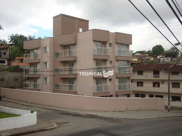 Imagem: O apartamento possui 3 Dormitórios, 1 Banheiro, 1 Vaga na