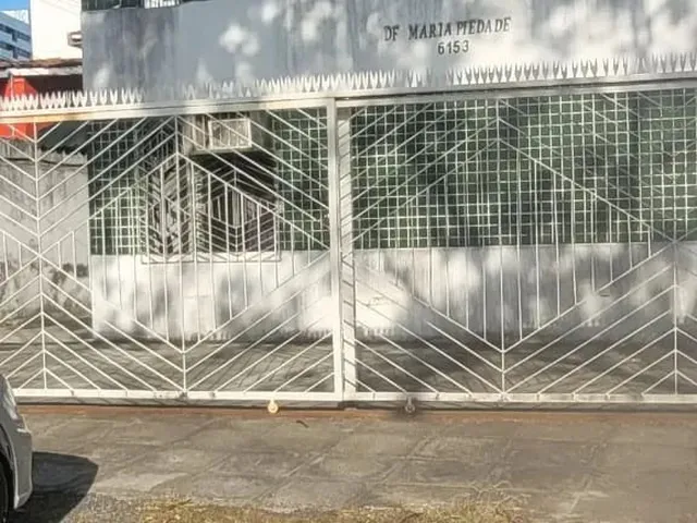 Imagem 1: Apt 2 Quartos na Comercial com Varanda Primeiro Andar