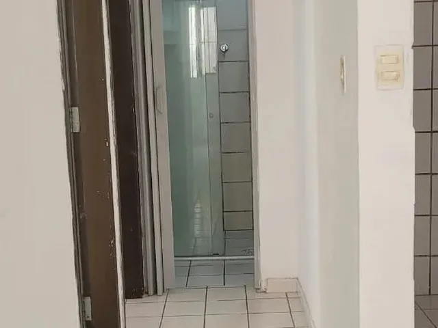 Imagem 8: Apt 2 Quartos na Comercial com Varanda Primeiro Andar
