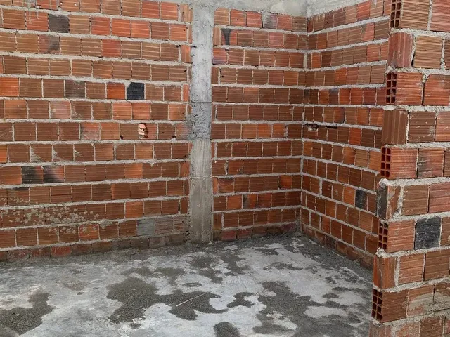 Imagem 2: Casa À Venda - Excelente Oportunidade para Finalizar do Seu Jeito!