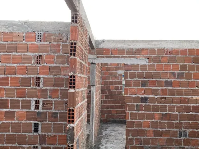 Imagem 8: Casa À Venda - Excelente Oportunidade para Finalizar do Seu Jeito!