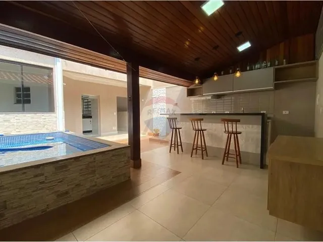 Imagem: Casa para Locação com Piscina, 3 Dormitórios