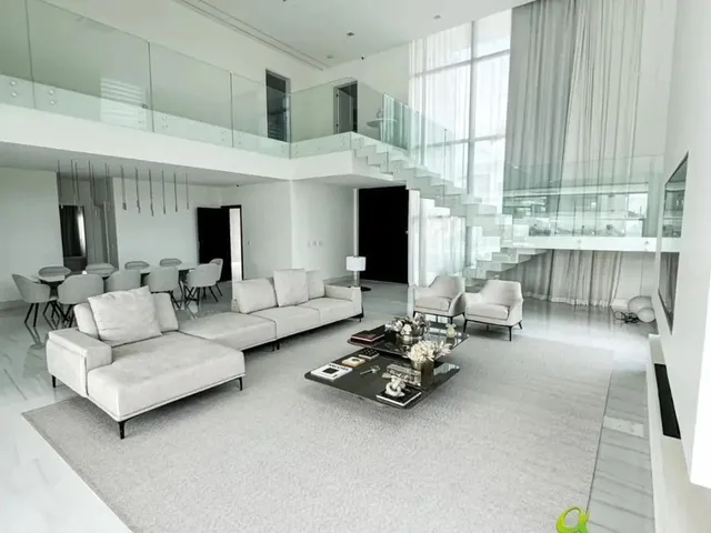 Imagem: Casa Duplex de Alto Padrão À Venda no