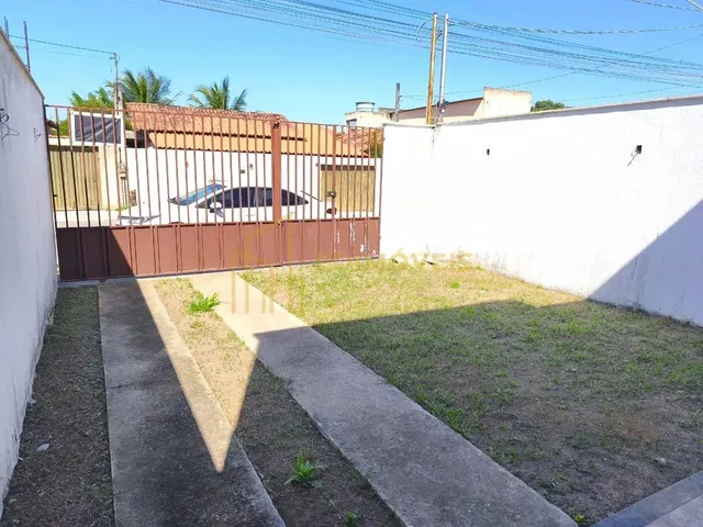 Imagem 8: Oportunidade Única: Casa em Enseada de Jacaraípe com Quintal e Vaga para 2 Carros!