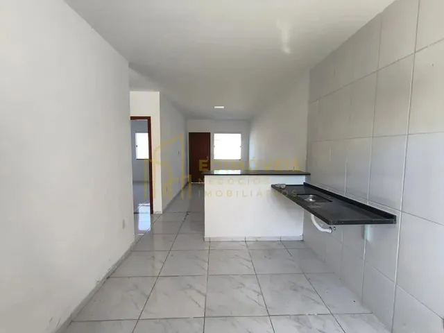 Imagem 10: Oportunidade Única: Casa em Enseada de Jacaraípe com Quintal e Vaga para 2 Carros!