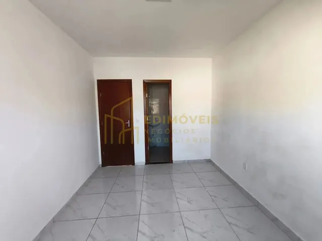 Imagem 5: Oportunidade Única: Casa em Enseada de Jacaraípe com Quintal e Vaga para 2 Carros!