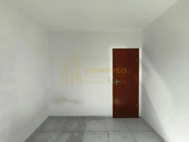 Imagem 7: Oportunidade Única: Casa em Enseada de Jacaraípe com Quintal e Vaga para 2 Carros!
