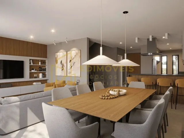Imagem 10: Morada de Laranjeiras: Casa Ampla com 4 Quartos e Acabamento de Primeira!
