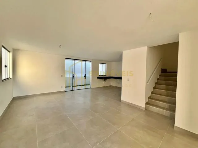 Imagem 6: Casa Duplex em Manguinhos: Ideal para Famílias, Próximo a Laranjeiras!