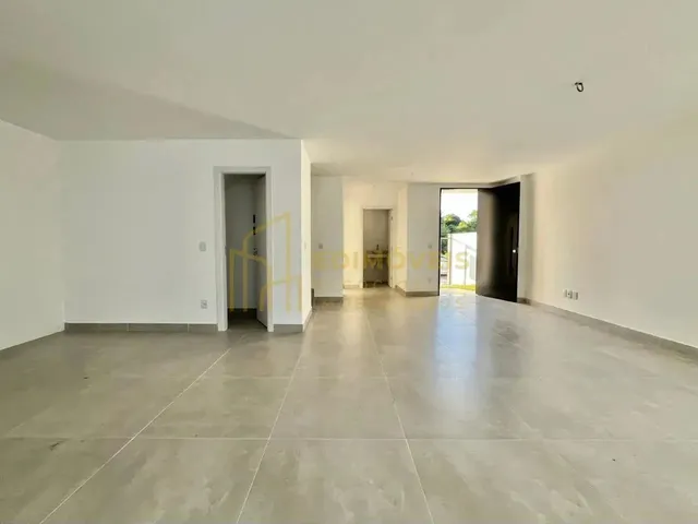 Imagem 15: Casa Duplex em Manguinhos: Ideal para Famílias, Próximo a Laranjeiras!