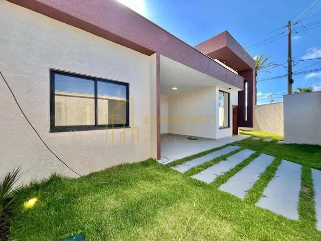 Imagem 10: Manguinhos: Casa Linear com Design Moderno e Ampla Área Social