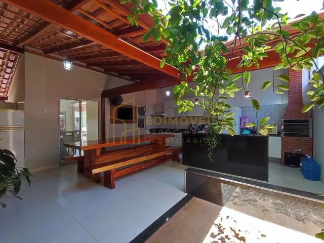 Imagem: Oportunidade Única Casa de 4 Quartos no