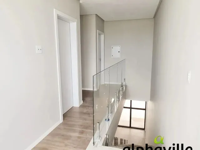 Imagem 3: Imóvel para Venda Tem 287 Metros Quadrados com 4 Quartos em Jacuhy - Serra - Es