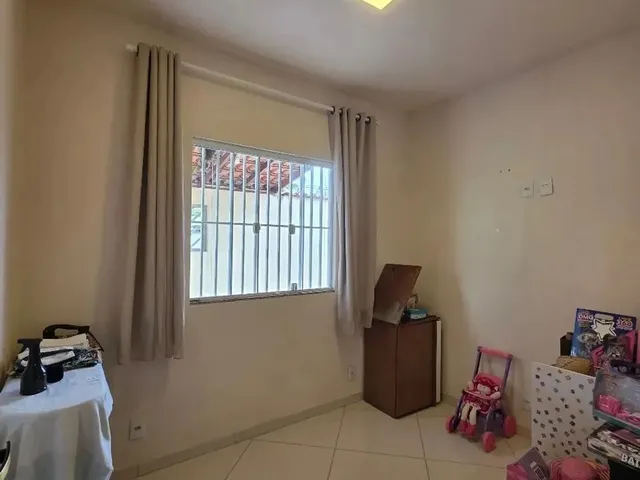 Imagem 7: Casa de 3 Quartos com Suíte em Serra Dourada